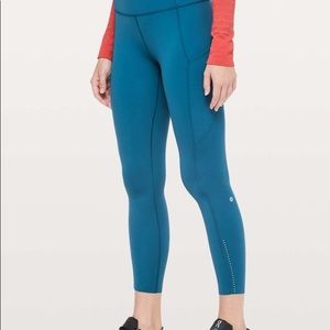 Lululemon Fast and Free 7/8 Tight Turquoise size 4